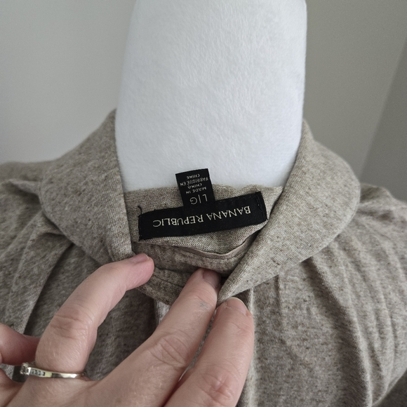 Banana Republic Men's Beige Large Short Sleeve Button Up Shirt - Picture 5 of 13